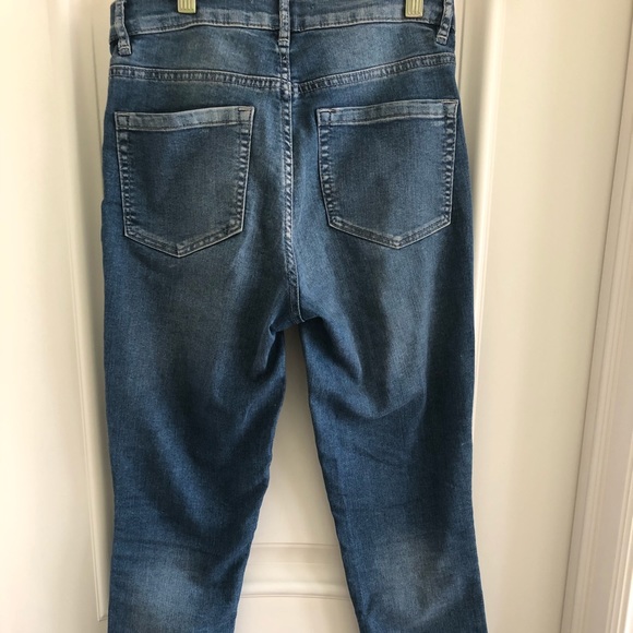 Highwaisted Denim Jeans - Picture 3 of 4